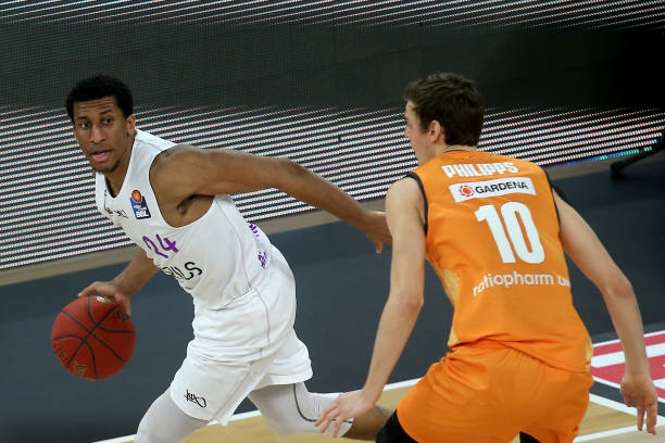 调度让比赛 调度让比赛