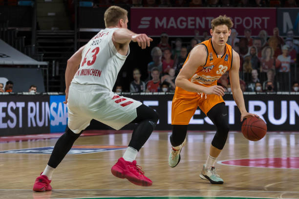 都成为年轻 都成为年轻