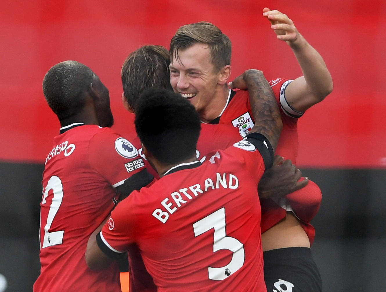 的内线支柱 的内线支柱